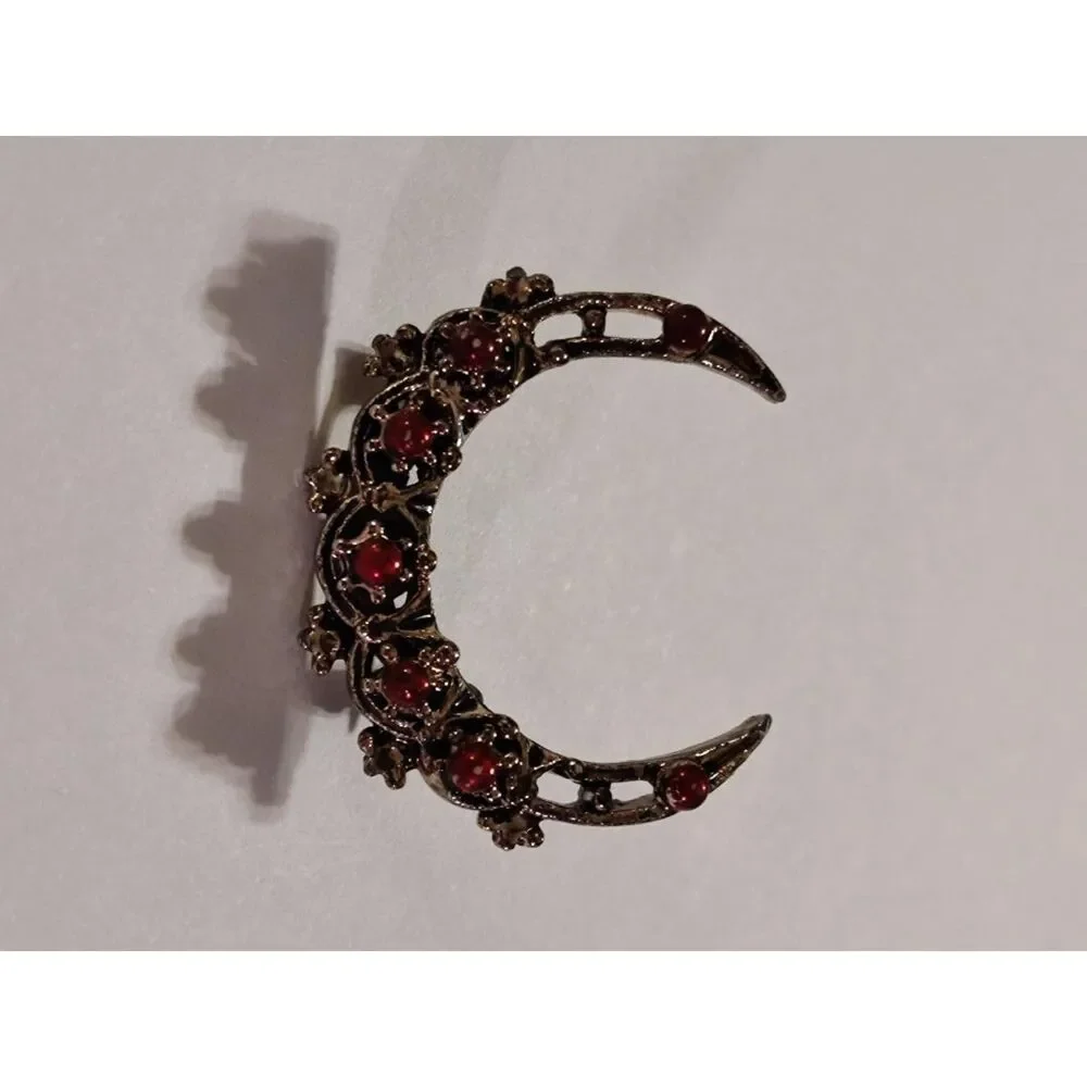 VTG Victorian Style Ornate Gold Tone Red Glass Cabochons Crescent Moon Brooch